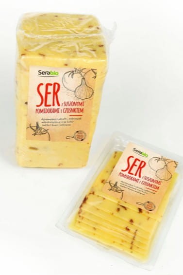 serabio ser z suszonymi pomidorami.jpg